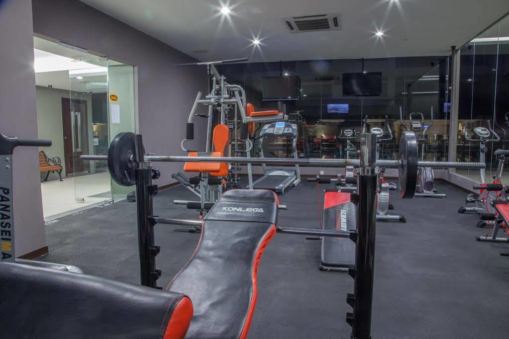 Kl Plaza Suites Kuala Lumpur Kültér fotó